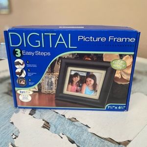 Digital picture Frame NWOT